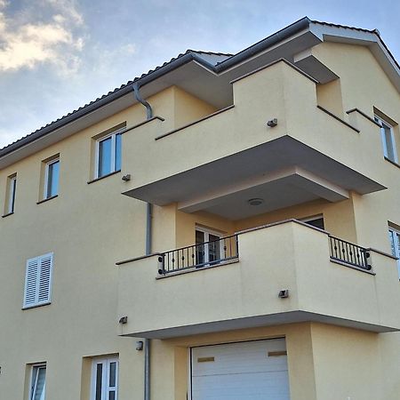 Apartmani Marin1 Vrbnik Extérieur photo