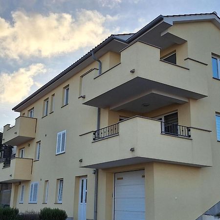 Apartmani Marin1 Vrbnik Extérieur photo
